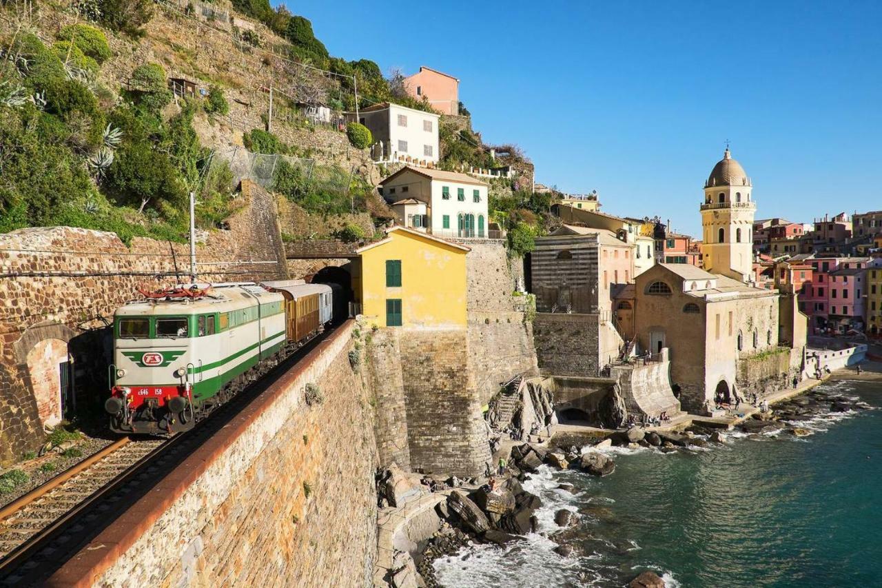 Joivy Lovely Apt For 2, With Terrace In Vernazza Apartment Exterior photo